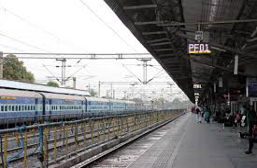 स्वच्छता में इस बार भोपाल स्टेशन की रैंकिंग सुधरने की उम्मीद, यात्रियों को भी किया जागरूक