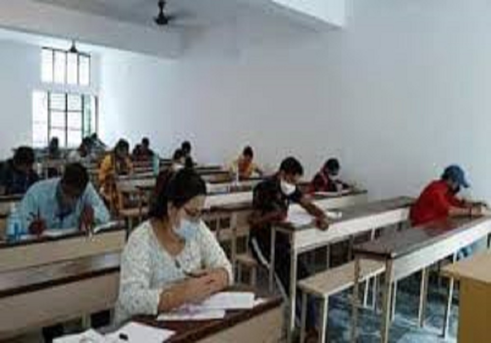 बीएड वार्षिक परीक्षा की तिथि हुई घोषित, परीक्षार्थियों को इन मानकों के साथ ही मिलेगा परीक्षा केंद्र में प्रवेश