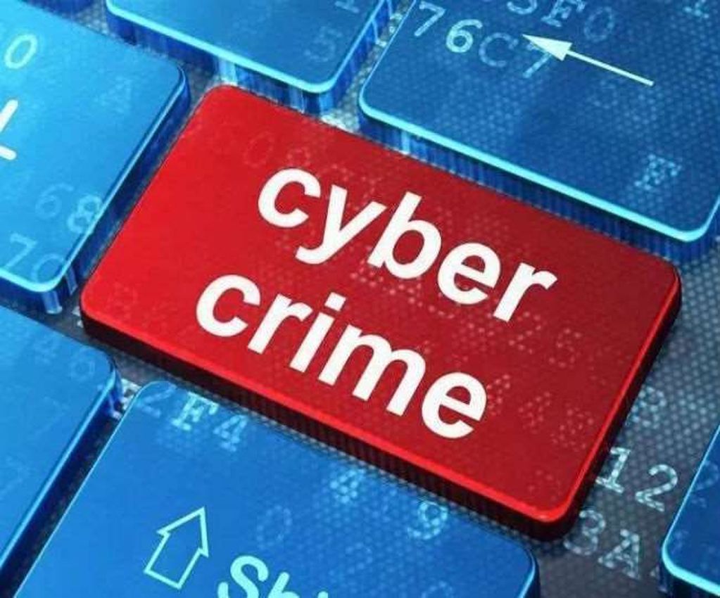सोशल मीडिया पर क्लोन आइडी बनाकर परिचितों से मांग रहे रुपए