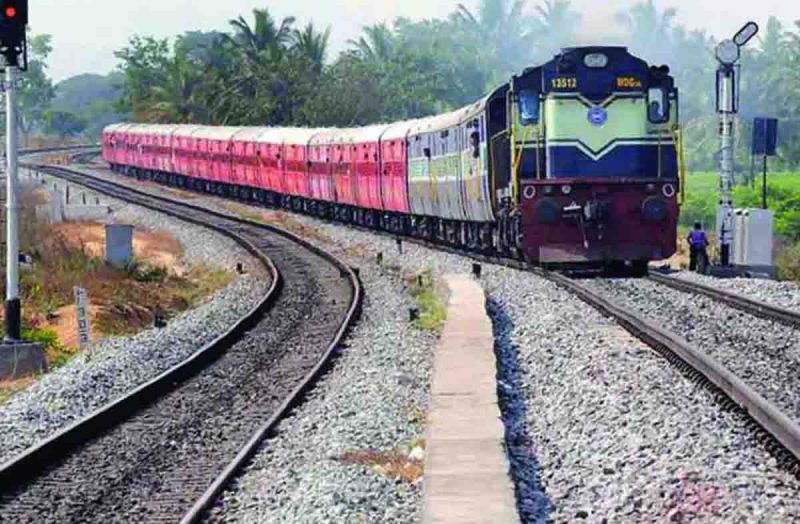 एक से फिर शुरू होगी तीन ट्रेनें