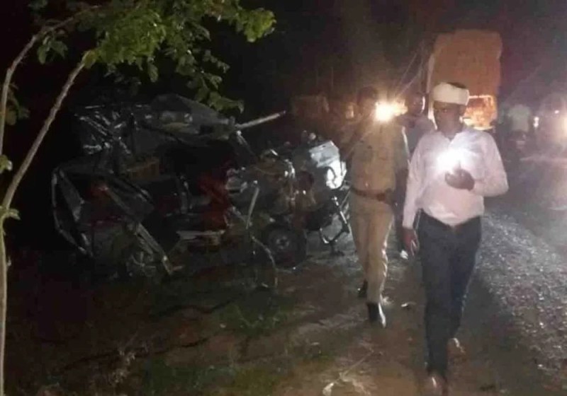 कन्नौज में भीषण हादसा, एक ही पल में खत्म हो गईं तीन जिंदगियां, सात घायल