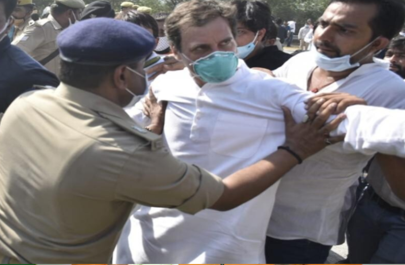 Hathras case: हाथरस के लिए पैदल निकले राहुल और प्रियंका को हिरासत में लिया गया