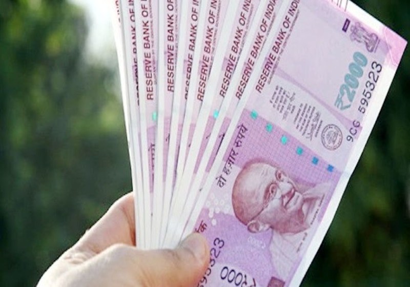 UP Top Ten News: यूपी बोर्ड के मेधावियों को मिलेगी 80 हजार की स्कॉलरशिप