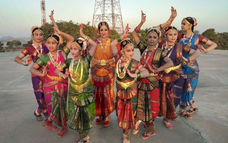 घुंघरू की आवाज सुन अपनी पीड़ा भूलने वाली मंजूषा ने जोधपुर में भरतनाट्यम से बनाई पहचान