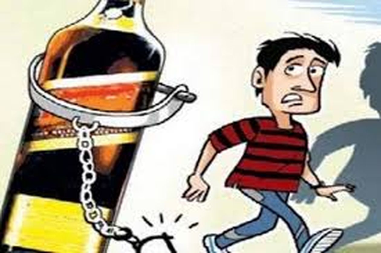 चुनाव प्रचार में शराब बांटते पकड़ा सरपंच प्रत्याशी, पुलिस ने लिया रिमांड