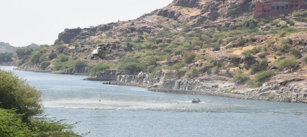 आर्मी की एविएशन यूनिट ने कायलाना में किया अभ्यास