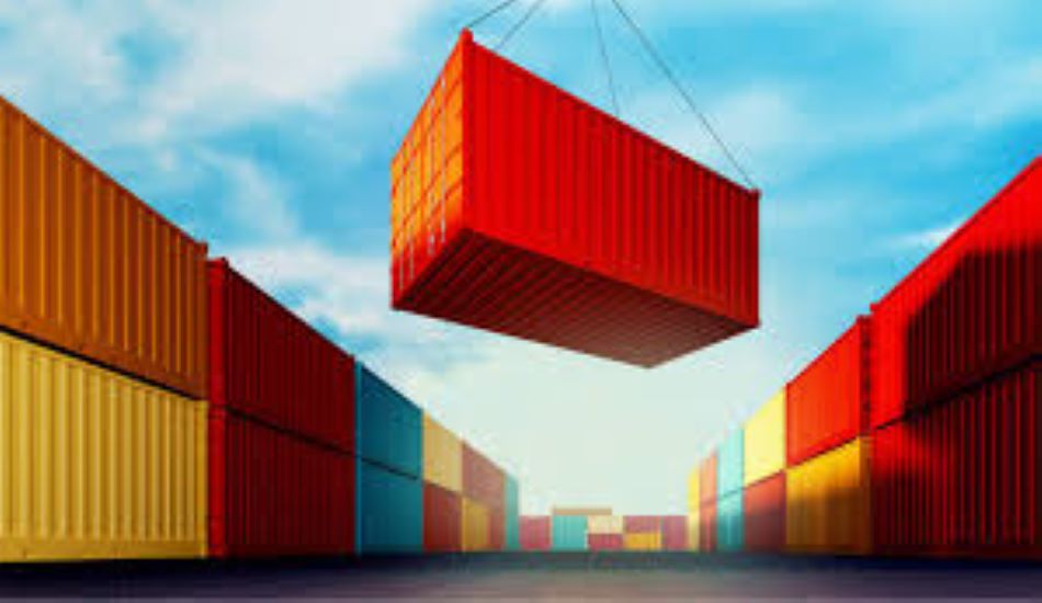 CONTAINER---कंटेनर की कमी से जूझ रहे देश के निर्यातक