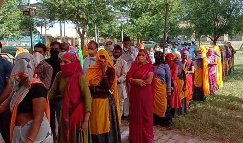 कुशलपुरा में धीमी तो कल्लावास में तेज रही मतदान की रफ्तार