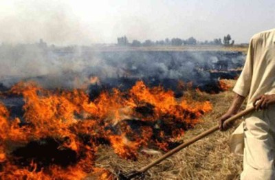 पराली के धुएं से दिल्ली और एनसीआर को घुटने लगा दम