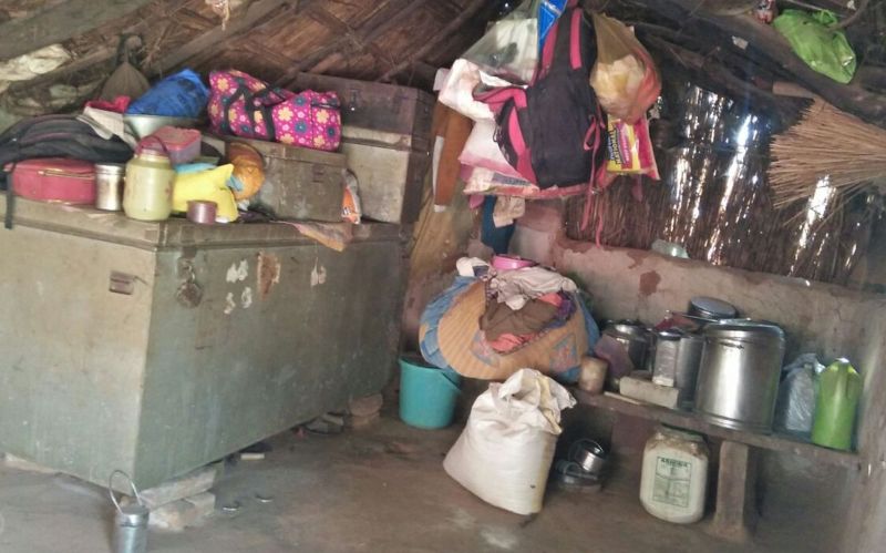 सरकारी योजनाओं की हकीकत की मिली झलक, पुजारी को जिंदा जलाने का मामला