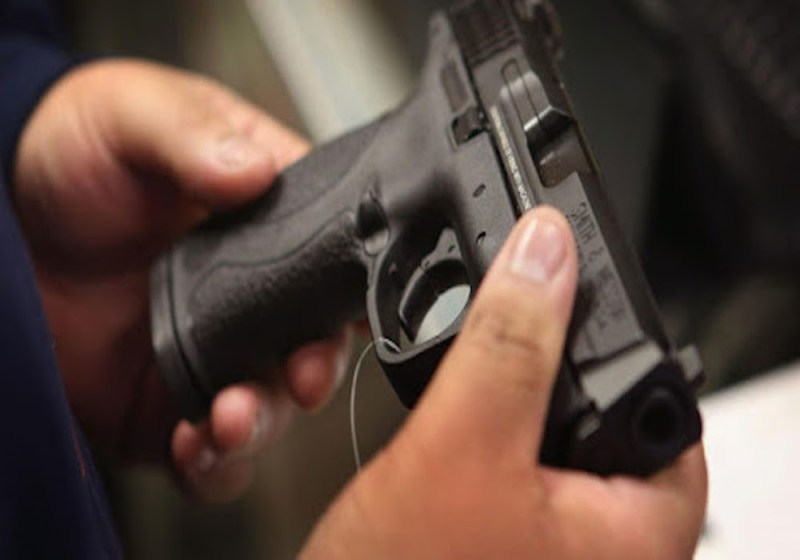 मंदिर के पुजारी को सोते वक्त मारी गोली, लखनऊ ट्रॉमा सेंटर भर्ती