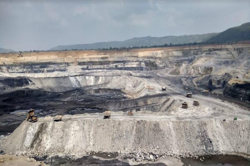 रानीगंज की कोयला खदान में आग अनियंत्रित, मीथेन की मात्रा बढ़ी, निकाले गए श्रमिक