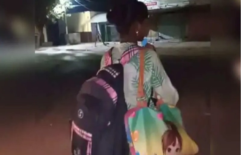 Minor girl found at Hathras bus stand (Symbolic photo)