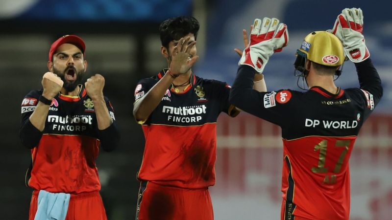 rcb_beat_kkr_by_82_runs.jpg