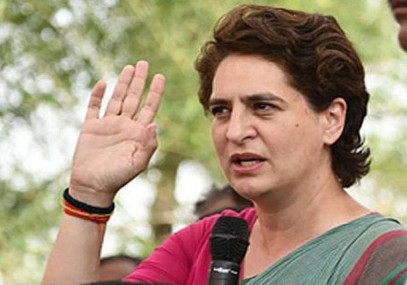 'नमी के नाम पर किसानों का हो रहा शोषण, पहली बार धान गेहूं से सस्ता बिक रहा' - प्रियंका गांधी