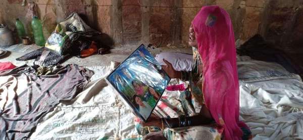 इंसाफ के लिए आंसू बहा रहे पाक विस्थापित, देखें तस्वीरें...