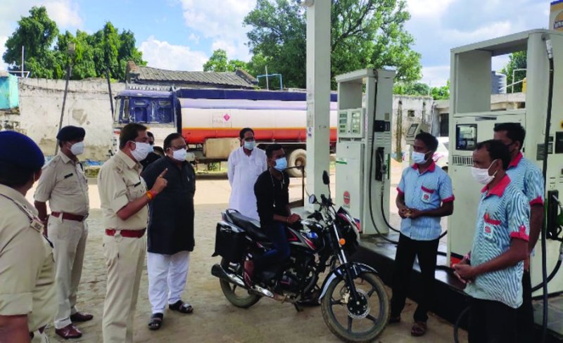 एसपी ने इस जिले में ‘नो मास्क-नो पेट्रोल’ का कड़ाई से पालन करने पंप संचालकों को दी हिदायत