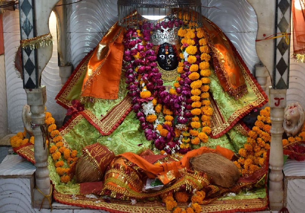 542 वर्ष पुराना है मैनपुरी का शीतला देवी मंदिर, दर्शन मात्र करने से ही दूर हो जाती हैं बीमारियां