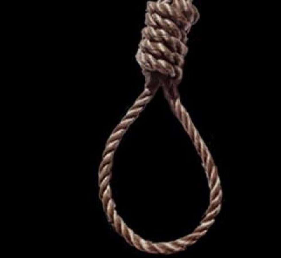 Young man hangs himself after leaving his wife