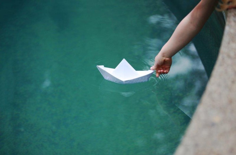 लघुकथाएं-बूंदों की सवारी और भाईचारा