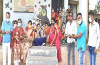 कोरोनाकाल में गोबर के दीये बने घरेलू महिलाओं के लिए आशा की किरण, स्वरोजगार से जुड़ीं तो मिला 60 हजार का ऑर्डर