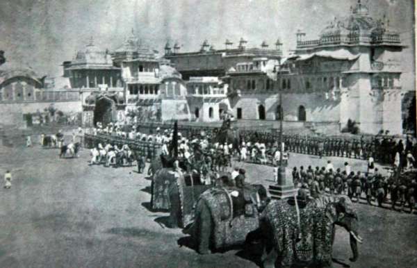 वक़्त जे साथ बदल गया रावण