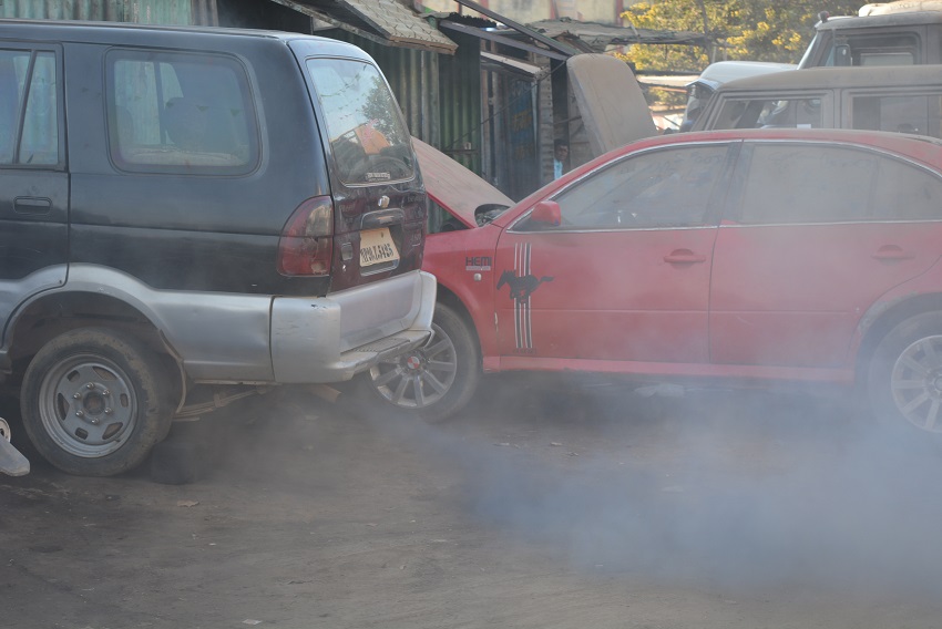 धुआं फेकने वाली गाडि़यों पर कार्रवाई नवंबर से, पुरानी गाडि़यों की जानकारी जुटा रहे परिवहन अधिकारी