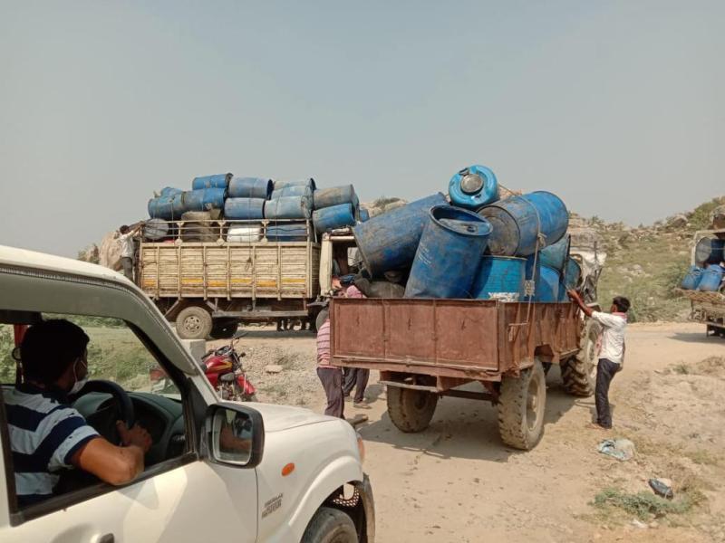 ततारपुर में आबकारी टीम का छापा, बड़ी मात्रा में सामान जब्त 11 lakh liquor caught, liquor mafia ran, news in hindi, mp news, datia news