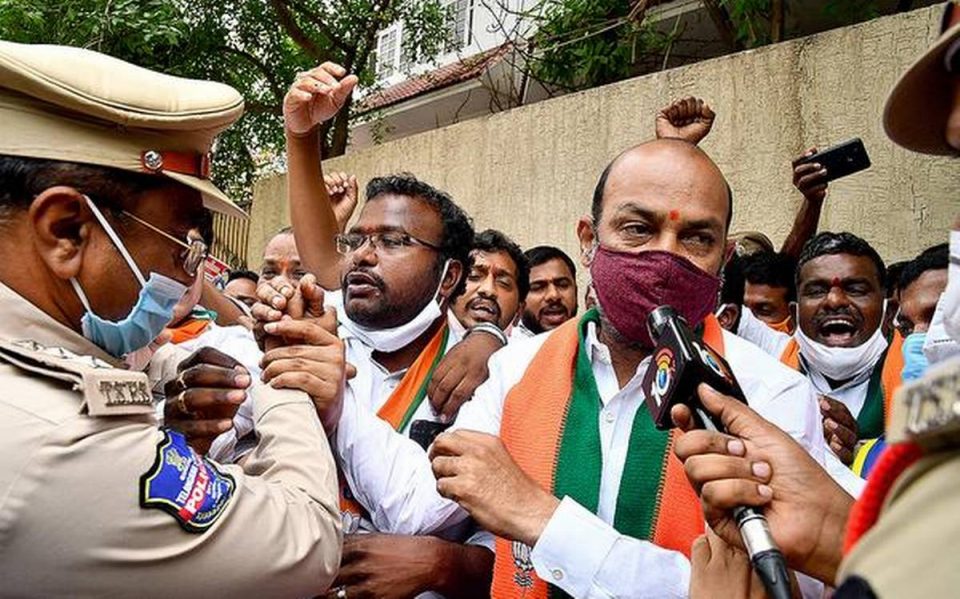 BJP leaders under house arrest for thwarting protests in Hyderabad