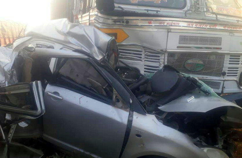 two dead in road accident in churu