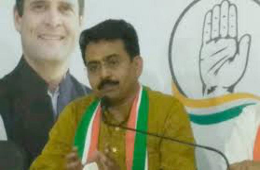'गुजरात में आठों सीटों पर जीतेगी कांग्रेस'