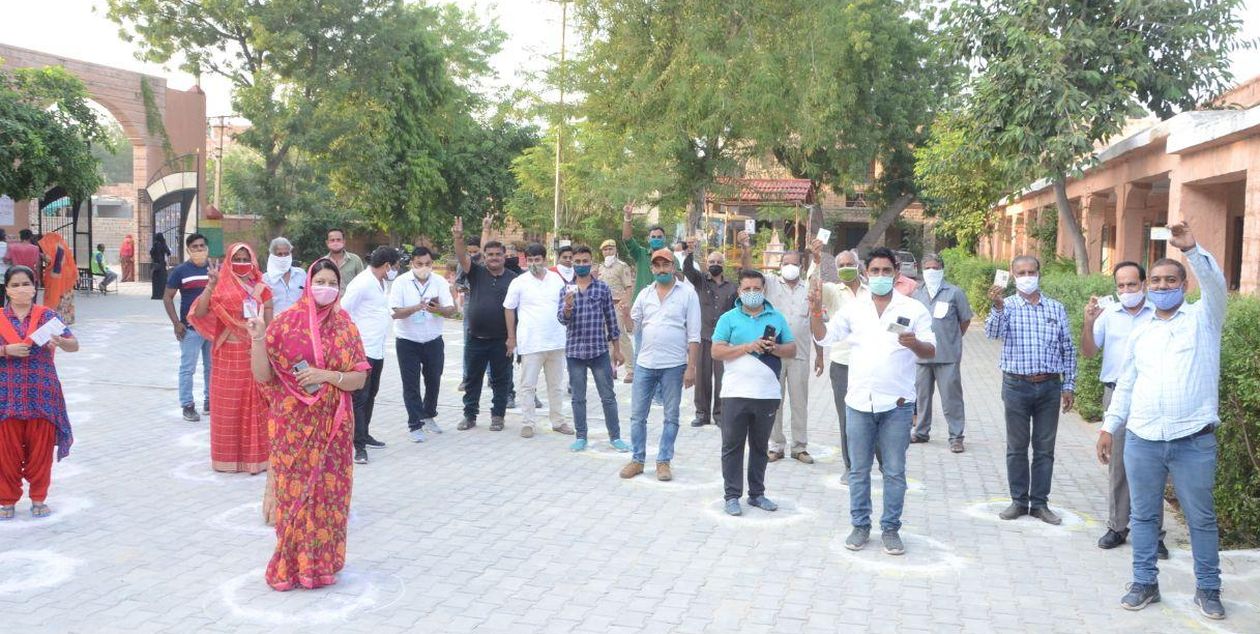 Jodhpur Nagar Nigam South के लिए मतदान शुरू