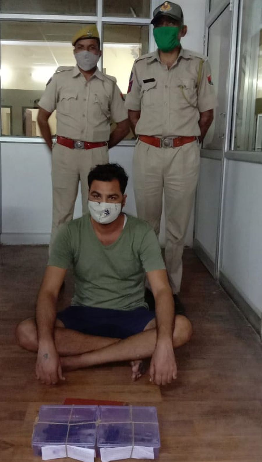 दो पिस्तौल व सात जिंदा कारतूस जब्त, हिस्ट्रीशीटर गिरफ्तार