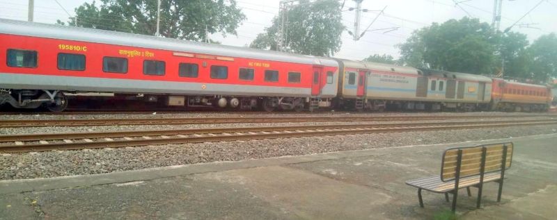 khirkiya railway station