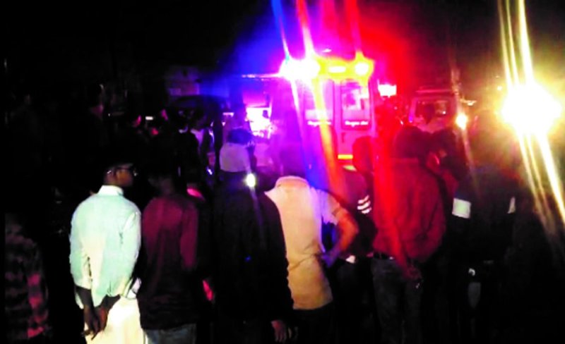 शहर में बड़ा सडक़ हादसा: वाहन ने बाइक सवार 2 युवकों को मारी टक्कर, दोनों की दर्दनाक मौत