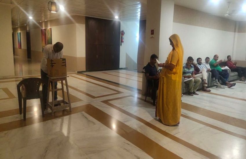 दक्षिण में निर्दलीय के नाम पर 5 पार्षदों के क्रॉस वोटिंग का भय