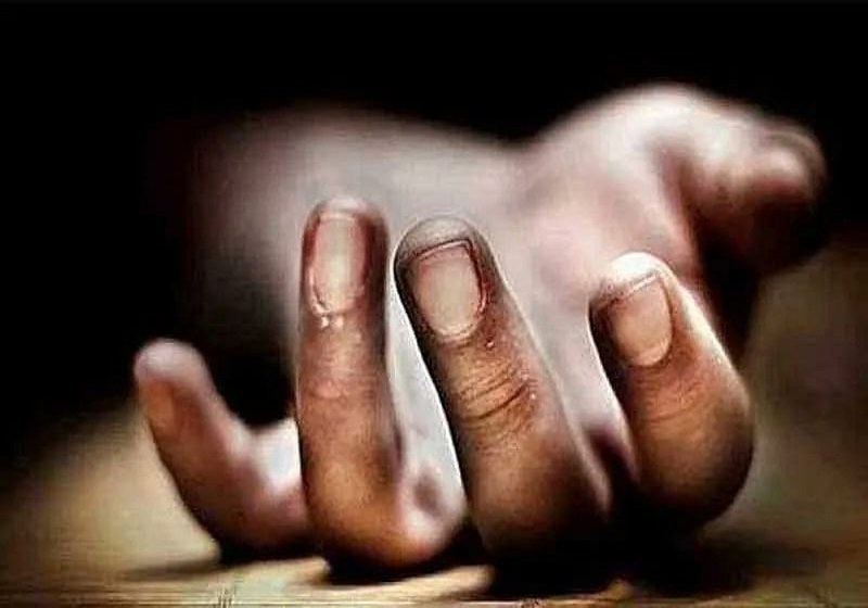 विवाहिता ने फांसी लगाकर दी जान, पिता का आरोप-दहेज के लिए ससुराल वालों ने किया प्रताड़ित