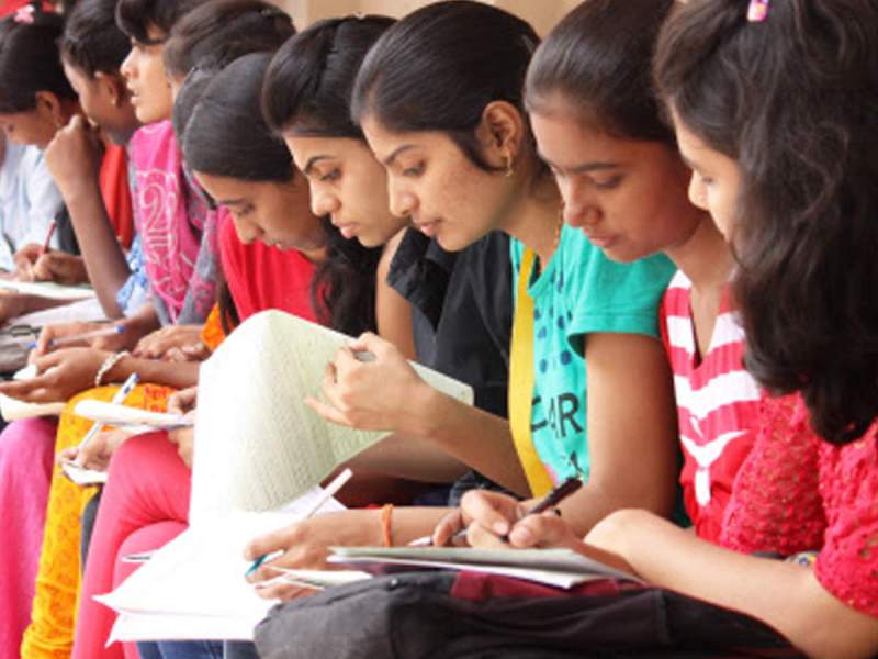 B.E काउंसलिंग: छत्तीासगढ़ में इंजीनियरिंग कॉलेजों का क्रेज हुआ कम, 11 हजार से ज्यादा सीटें अभी भी खाली