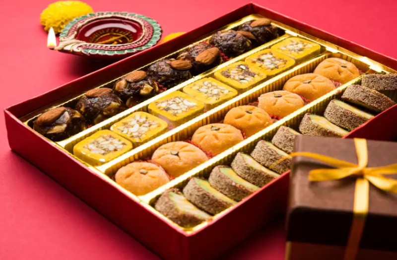 दिवाली पर बाजार में मिल रही इम्यूनिटी बूस्टर मिठाईयां