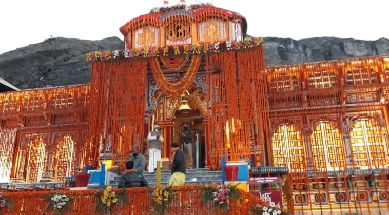 Diwali 2020: Badrinath Dham Decorated With marigold flowers