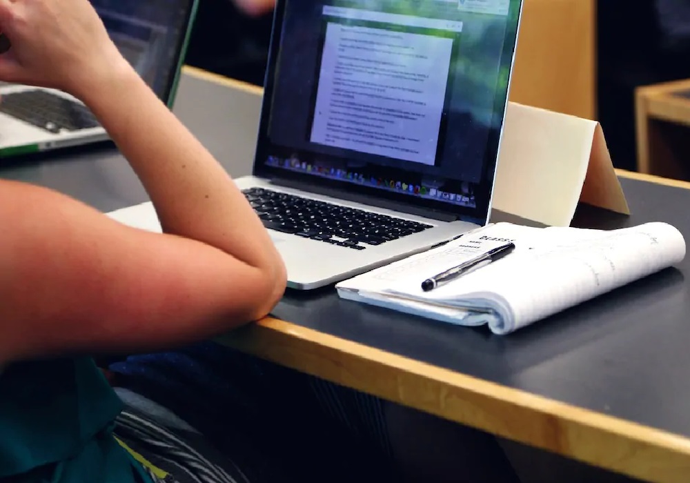 तैयारियां हुईं पूरी, माध्यमिक शिक्षा विभाग ऑनलाइन कक्षा के साथ कराएगा ऑनलाइन परीक्षा
