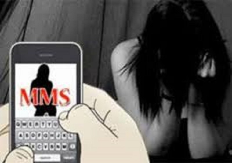 अश्लील एमएमएस बना महिला को धमकी देकर बनाया हवस का शिकार