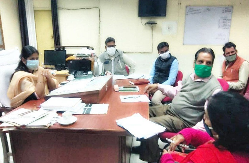 अब तंगहाली बढ़ा रही सुनीता का मर्ज