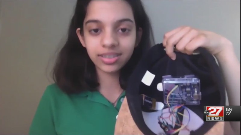 युवा प्रतिभा: भारतीय मूल की किशोरी ने बनाया सोशल डिस्टेंसिंग के लिए आगाह करने वाला सेंसर