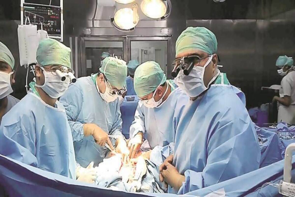 surgeons.jpg
