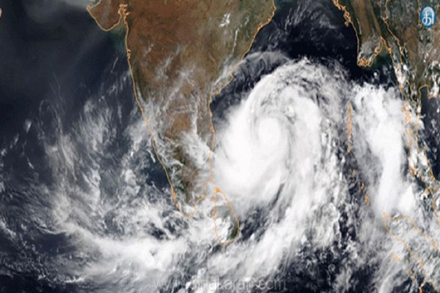 चक्रवात निवार से चेन्नई से 410 किलोमीटर दूर, तबाही मचा सकता है तूफान