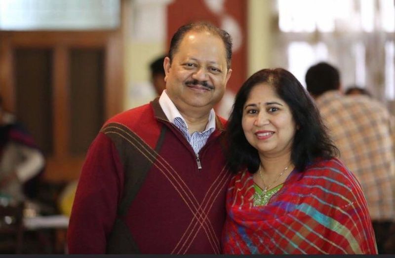 आरएनटी के पूर्व विद्यार्थी रहे डॉ. लोढ़ा का अमरीका में कोरोना से निधन