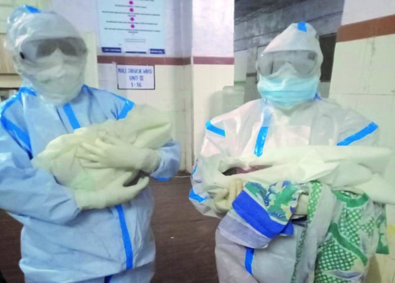 यहां के डॉक्टरों ने 2 और कोरोना पॉजिटिव महिलाओं की कराई सुरक्षित डिलीवरी, स्वस्थ बच्चियों का जन्म