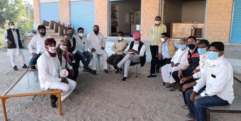 निर्दलीयों को मनाने को लेकर किया मंथन