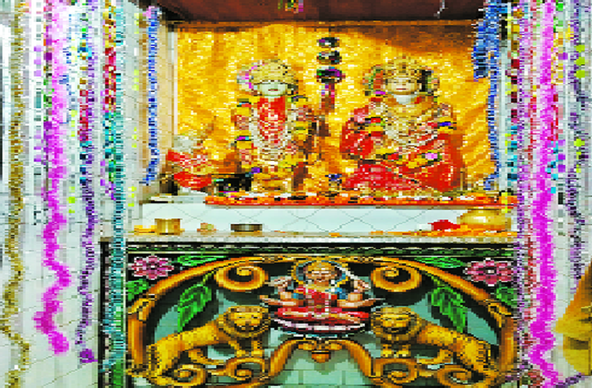 Karthik Poornima: अलसुबह देवालयों में पूजा अर्चना